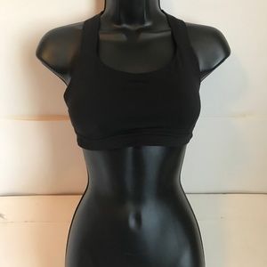 Lululemon Sports Top Bra Light Support C/D Cup Black Size 6